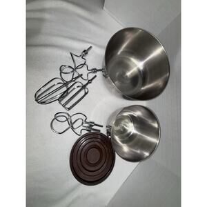 Vtg Sunbeam Mixmaster Mixer Stainless Steel Bowls 6.5” & 9” Turntable 6 Beaters